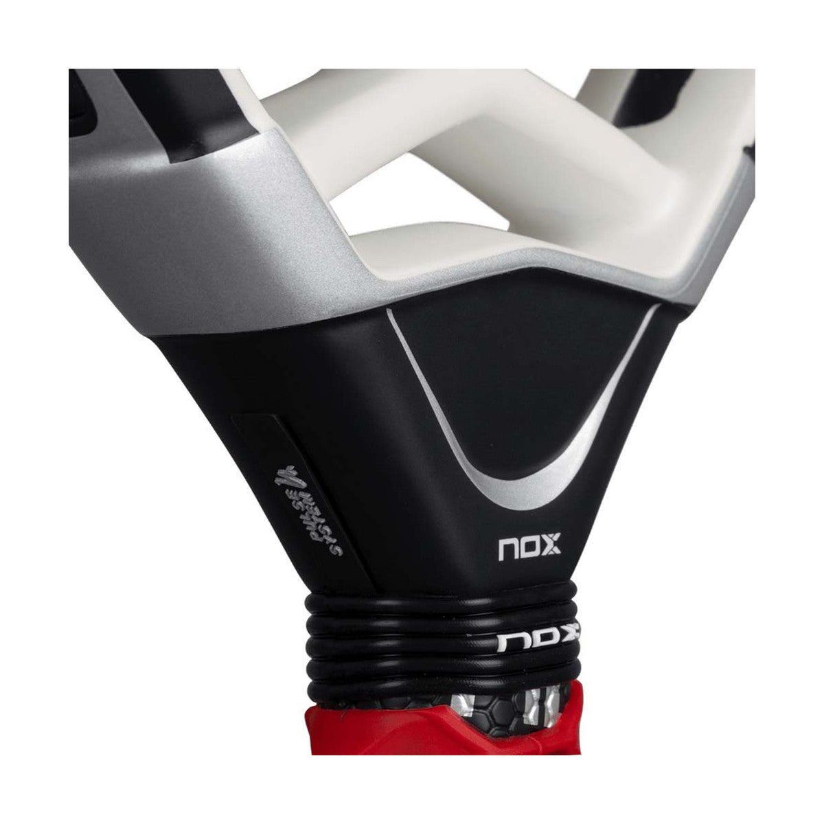 NOX AT10 Genius Attack 18K Alum Xtreme 2026 - tecnologia